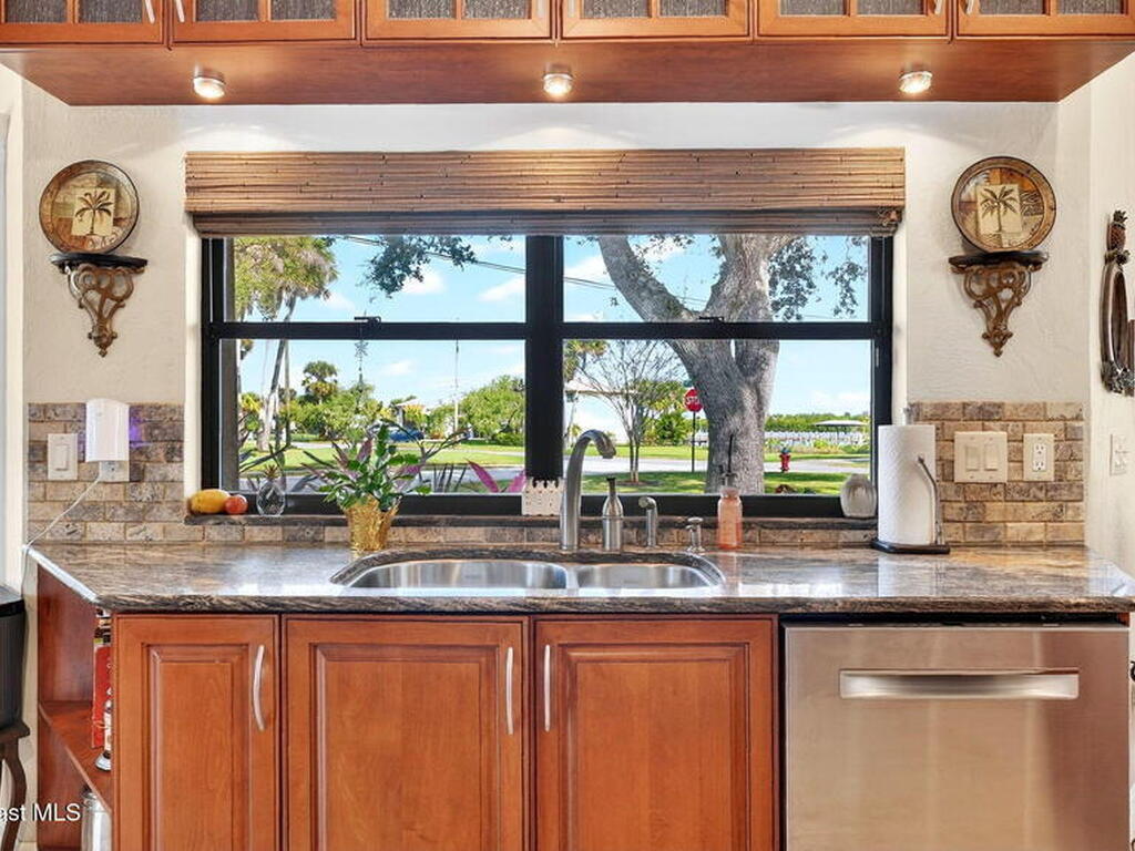 1100 S Riverside Drive, Edgewater, FL 32132