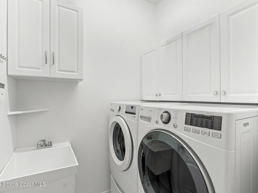 943 Carriage Hill Road, Melbourne, FL 32940