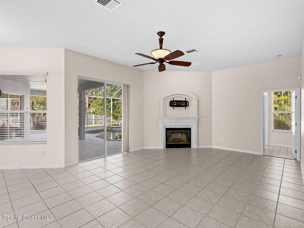 943 Carriage Hill Road, Melbourne, FL 32940