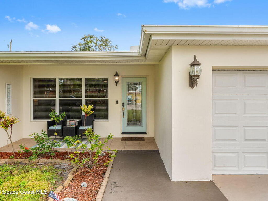 926 Santa Cruz Road, Cocoa Beach, FL 32931