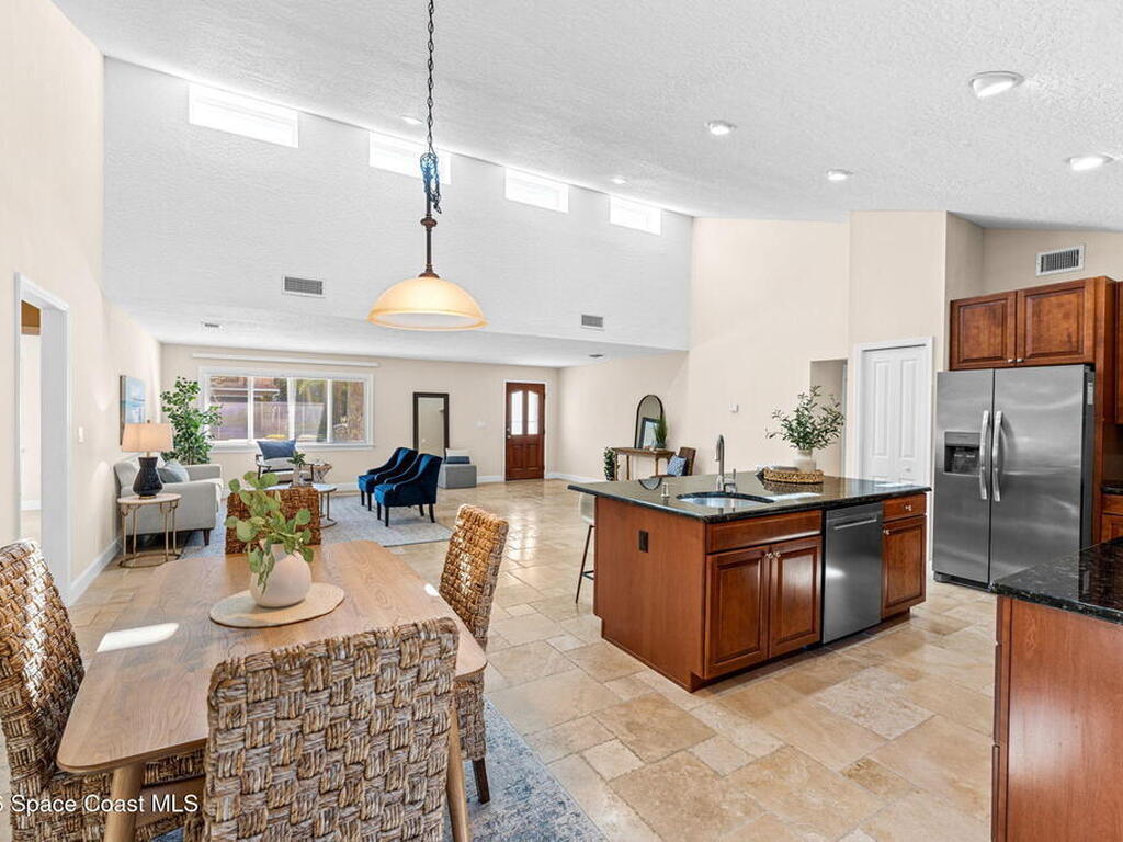 390 Harbor Drive, Cape Canaveral, FL 32920