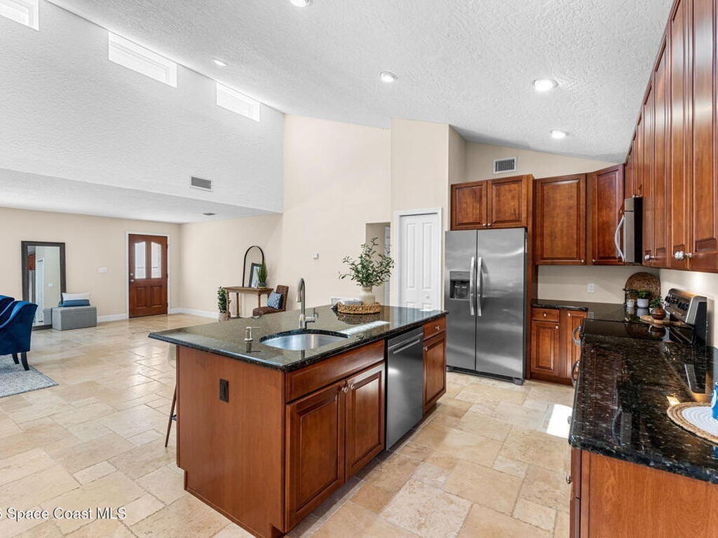 390 Harbor Drive, Cape Canaveral, FL 32920