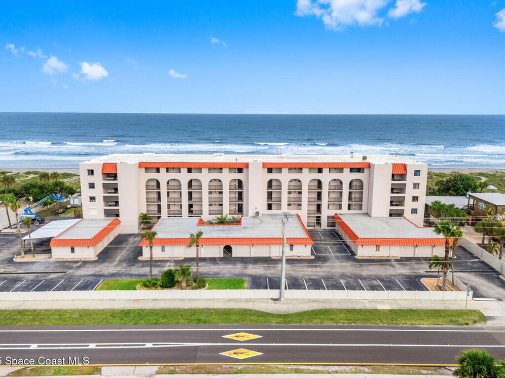 1305 S Atlantic Avenue, Cocoa Beach, FL 32931