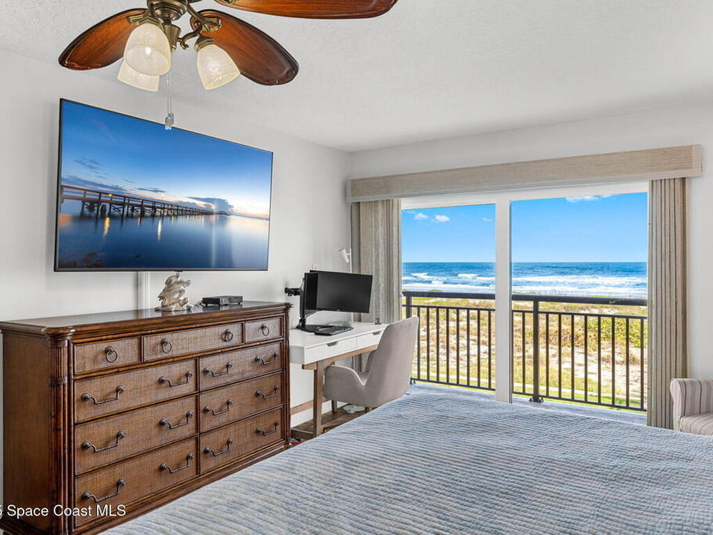 1305 S Atlantic Avenue, Cocoa Beach, FL 32931