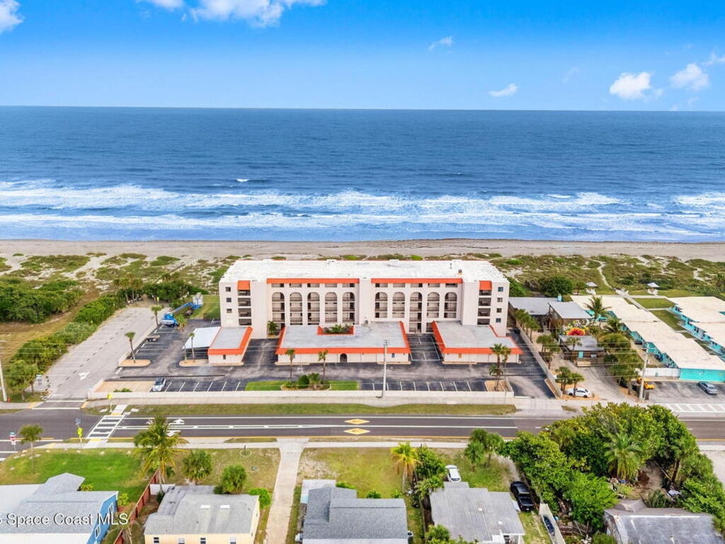 1305 S Atlantic Avenue, Cocoa Beach, FL 32931