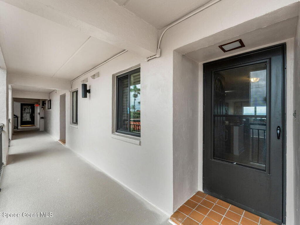 1305 S Atlantic Avenue, Cocoa Beach, FL 32931