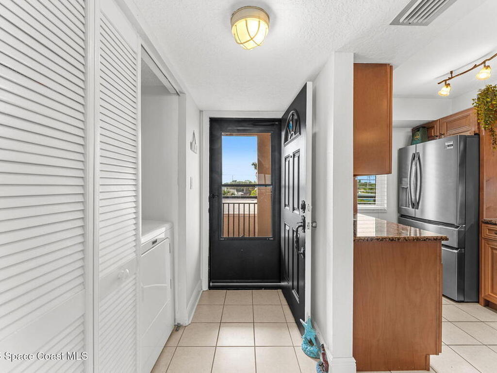 1305 S Atlantic Avenue, Cocoa Beach, FL 32931