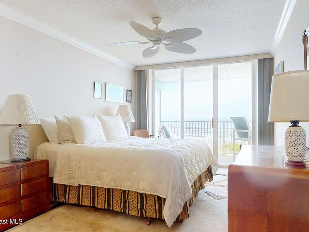 2515 S Atlantic Avenue, Cocoa Beach, FL 32931