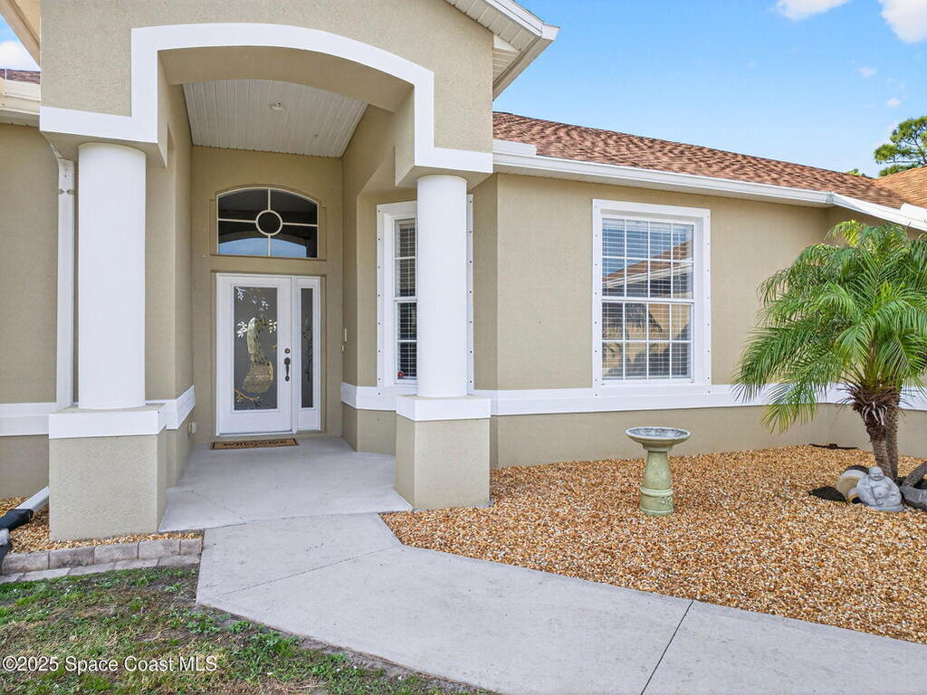 2740 Waring Lane, Malabar, FL 32950