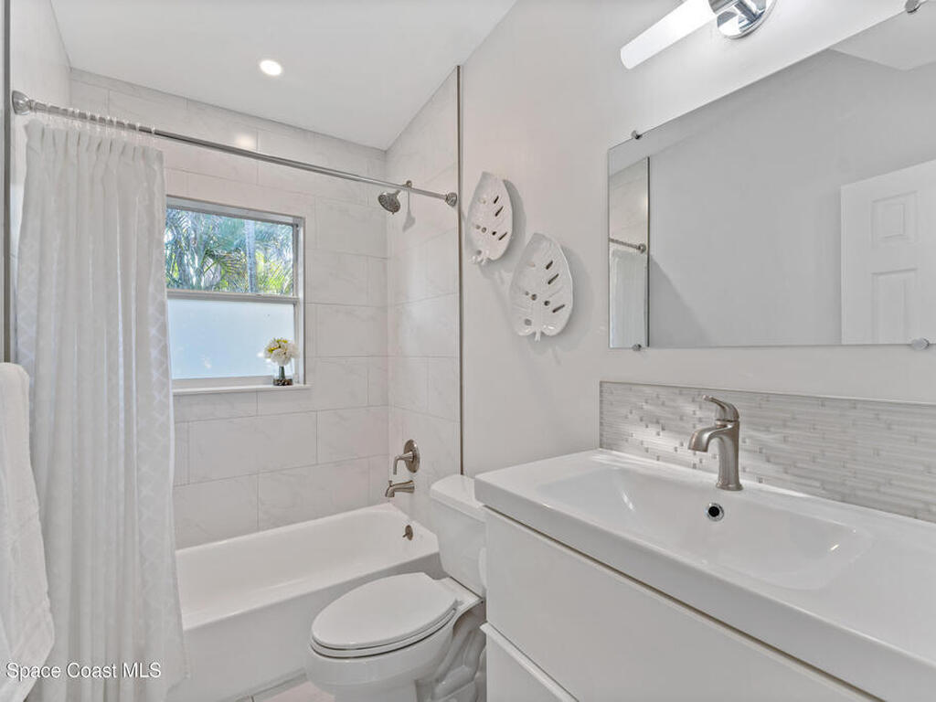 930 S Atlantic Avenue, Cocoa Beach, FL 32931