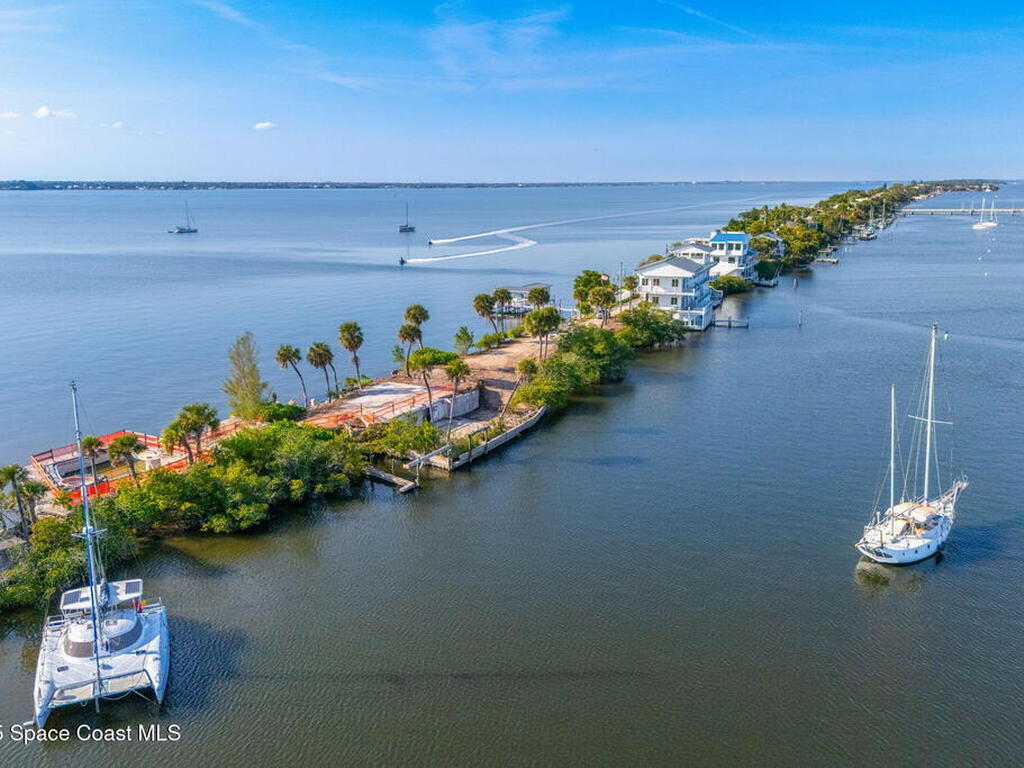 11680 Dragon Point Drive, Merritt Island, FL 32952