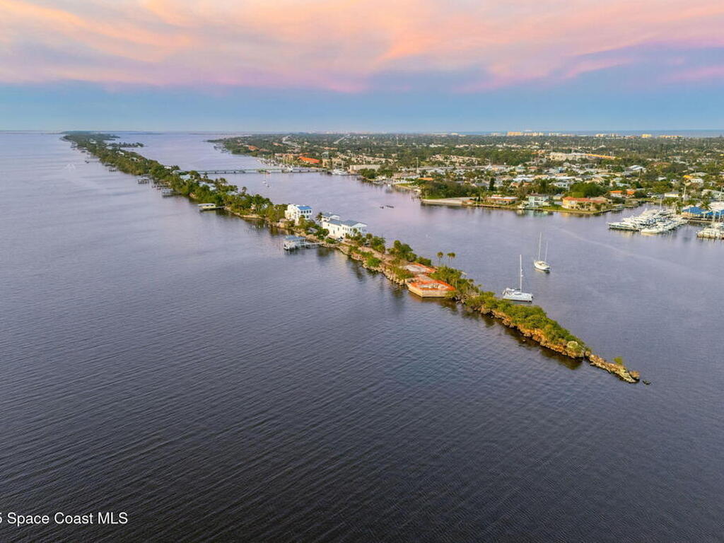 11680 Dragon Point Drive, Merritt Island, FL 32952