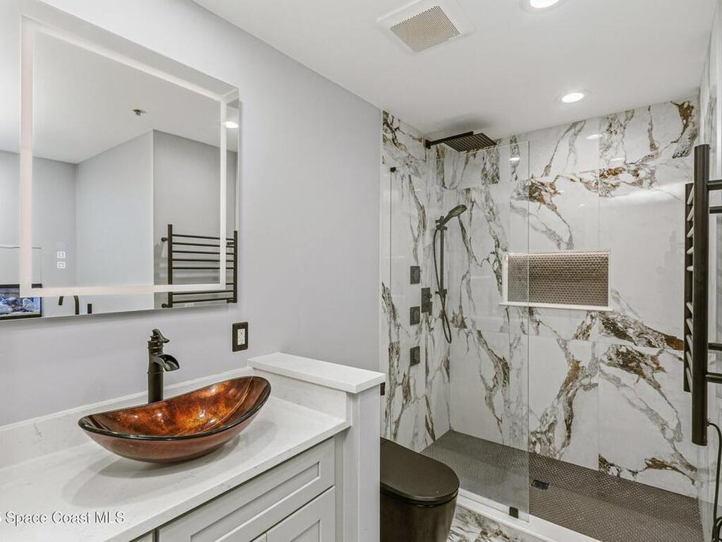 1437 Pineapple Avenue, Melbourne, FL 32935