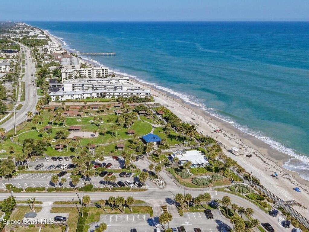 805 46th Place, Vero Beach, FL 32963