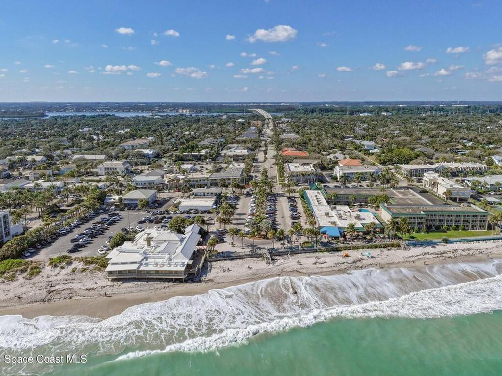 805 46th Place, Vero Beach, FL 32963