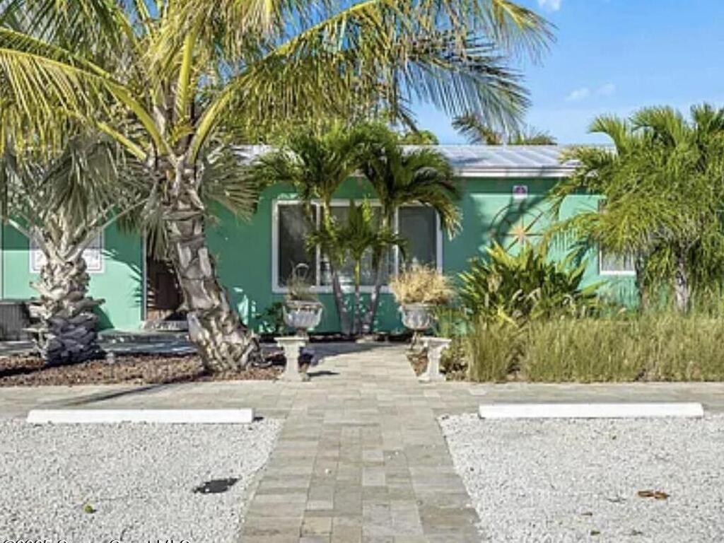 105 NE 3rd Street, Satellite Beach, FL 32937