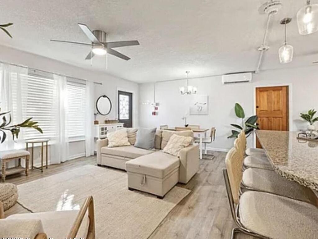 105 NE 3rd Street, Satellite Beach, FL 32937