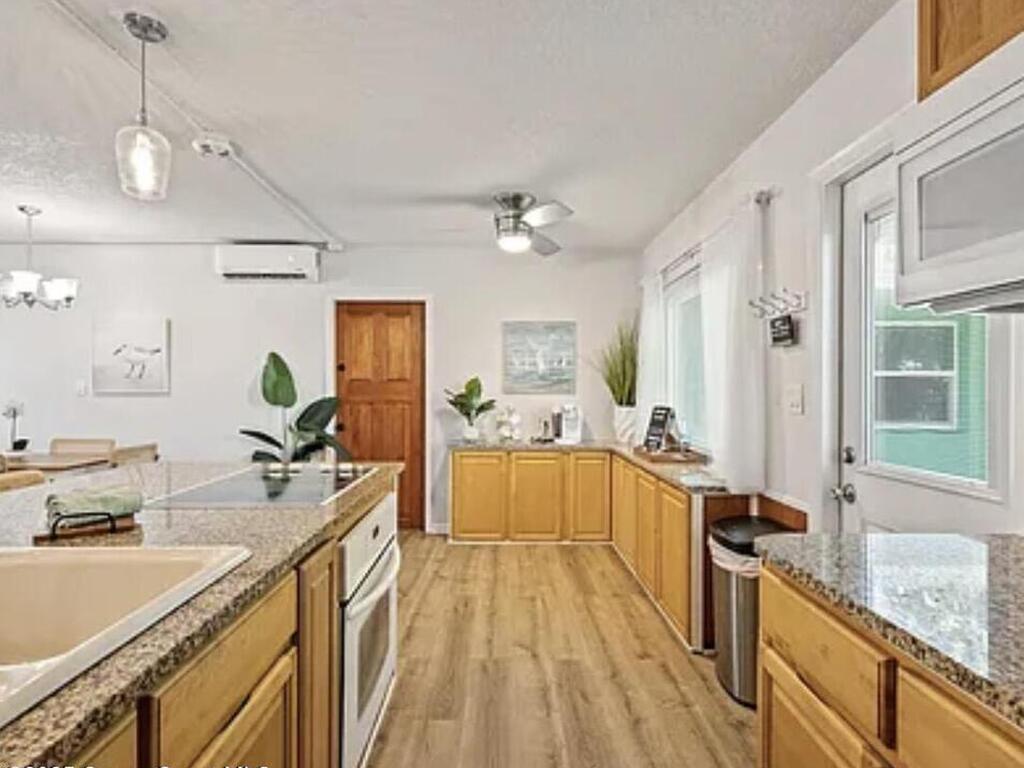 105 NE 3rd Street, Satellite Beach, FL 32937