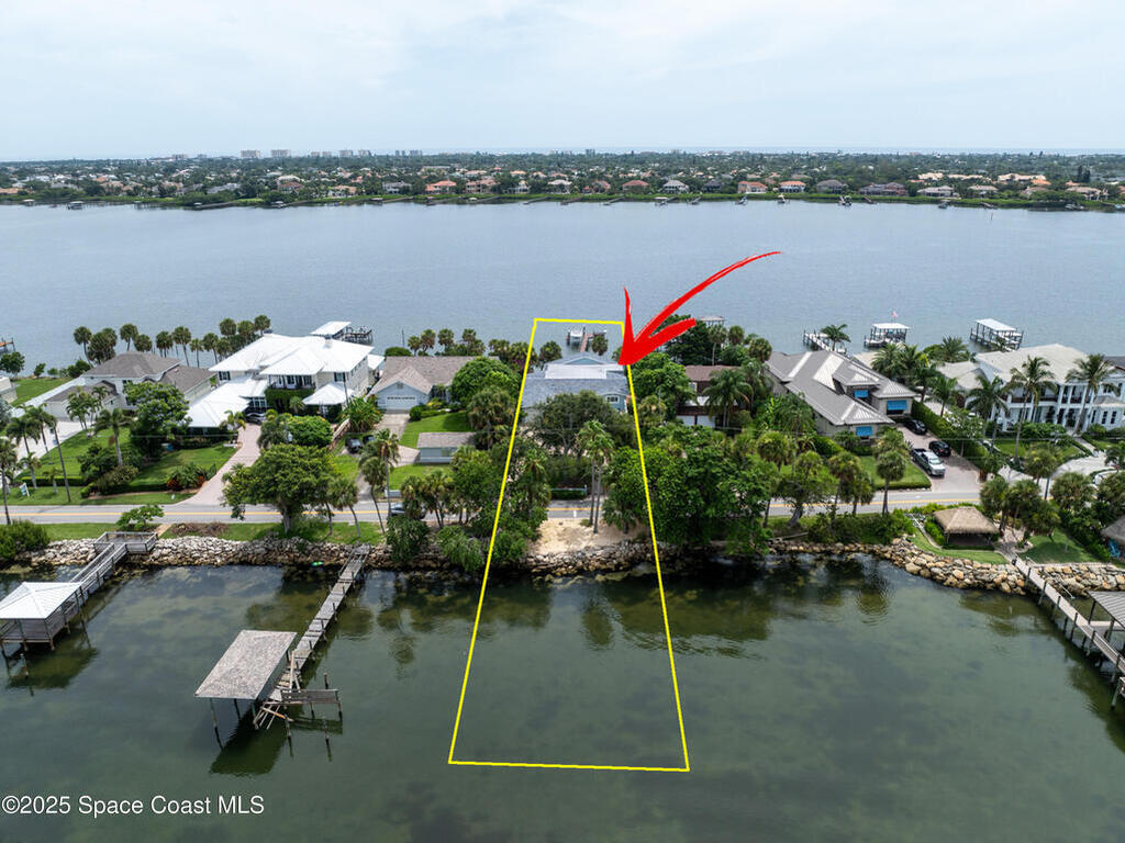 10758 S Tropical Trail, Merritt Island, FL 32952