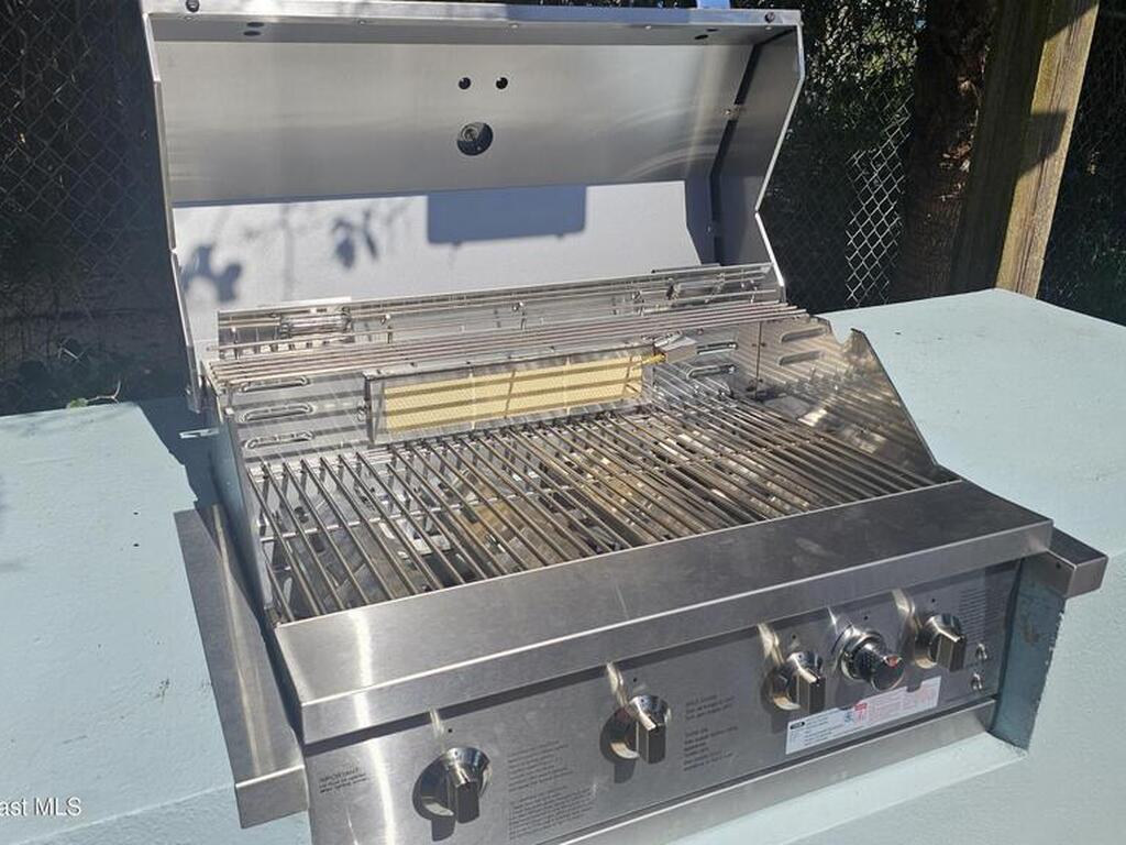 10758 S Tropical Trail, Merritt Island, FL 32952