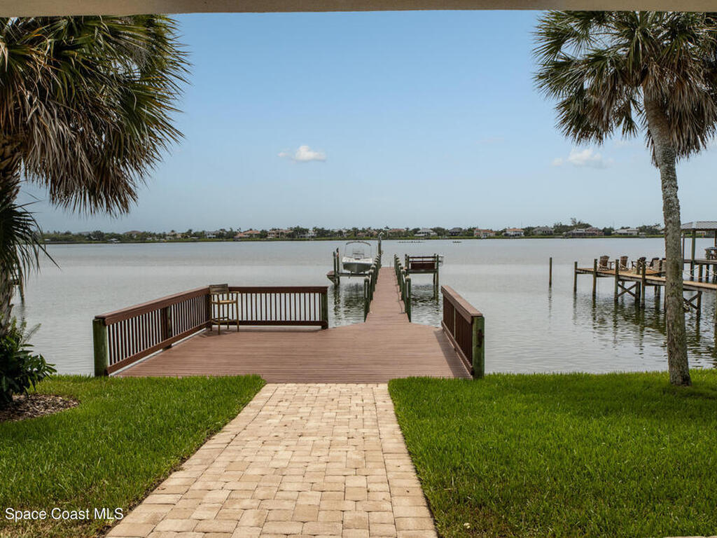 10758 S Tropical Trail, Merritt Island, FL 32952