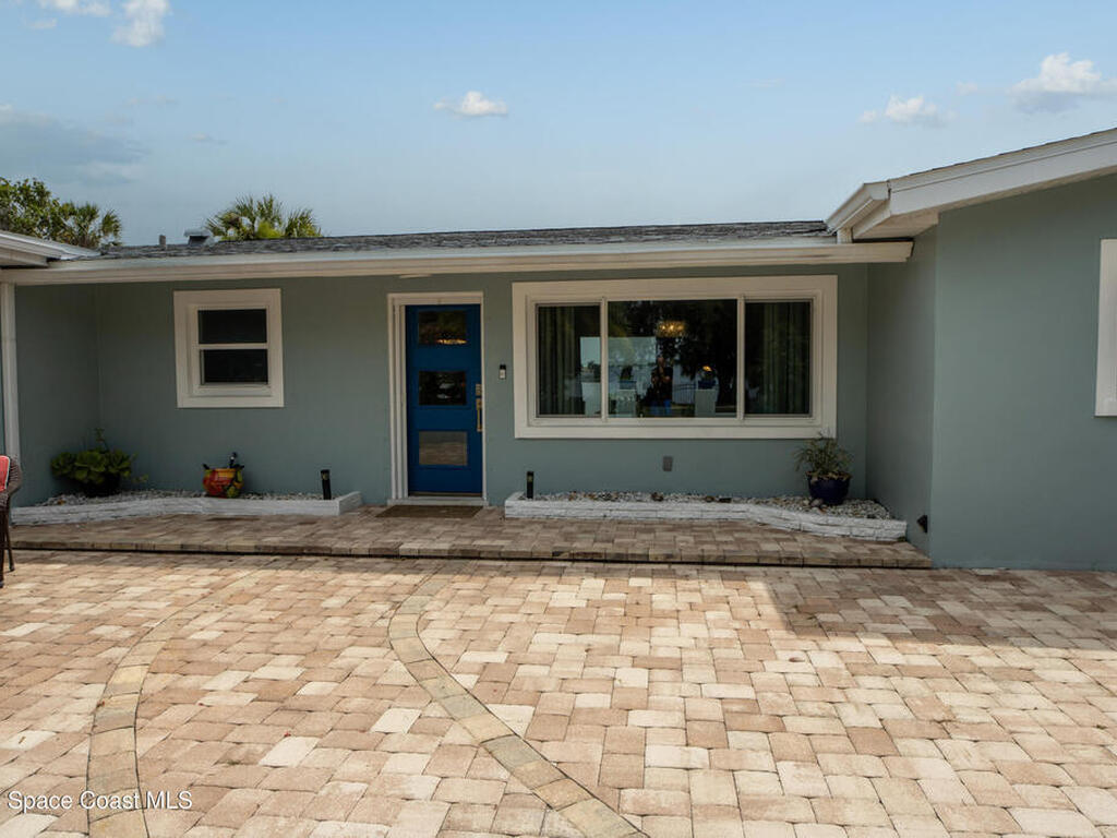 10758 S Tropical Trail, Merritt Island, FL 32952