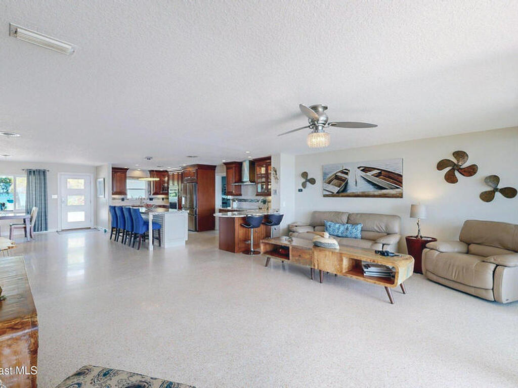 10758 S Tropical Trail, Merritt Island, FL 32952