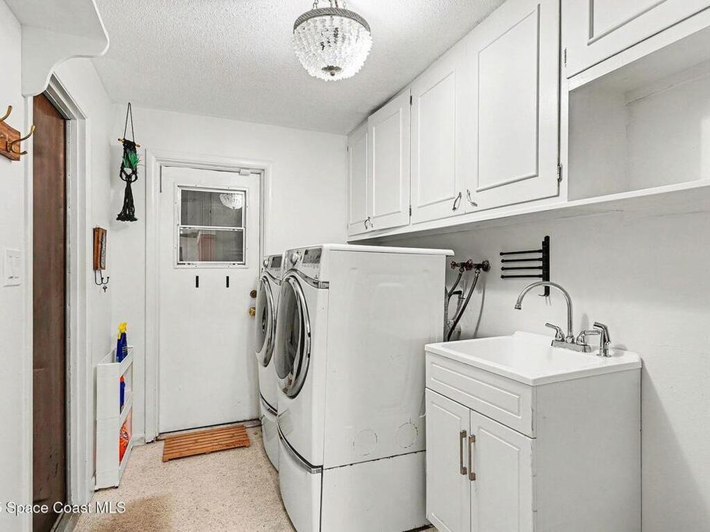 456 Carmine Drive, Cocoa Beach, FL 32931