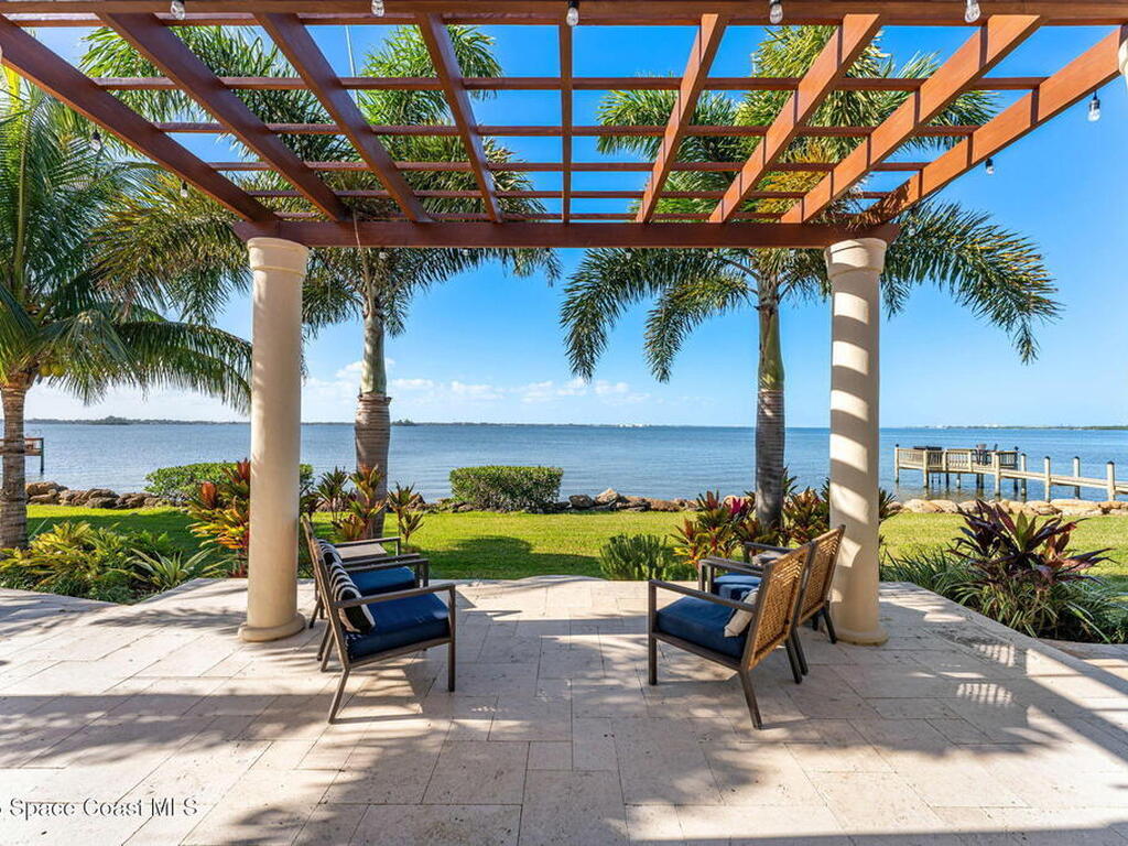 467 Spoonbill Lane, Melbourne Beach, FL 32951