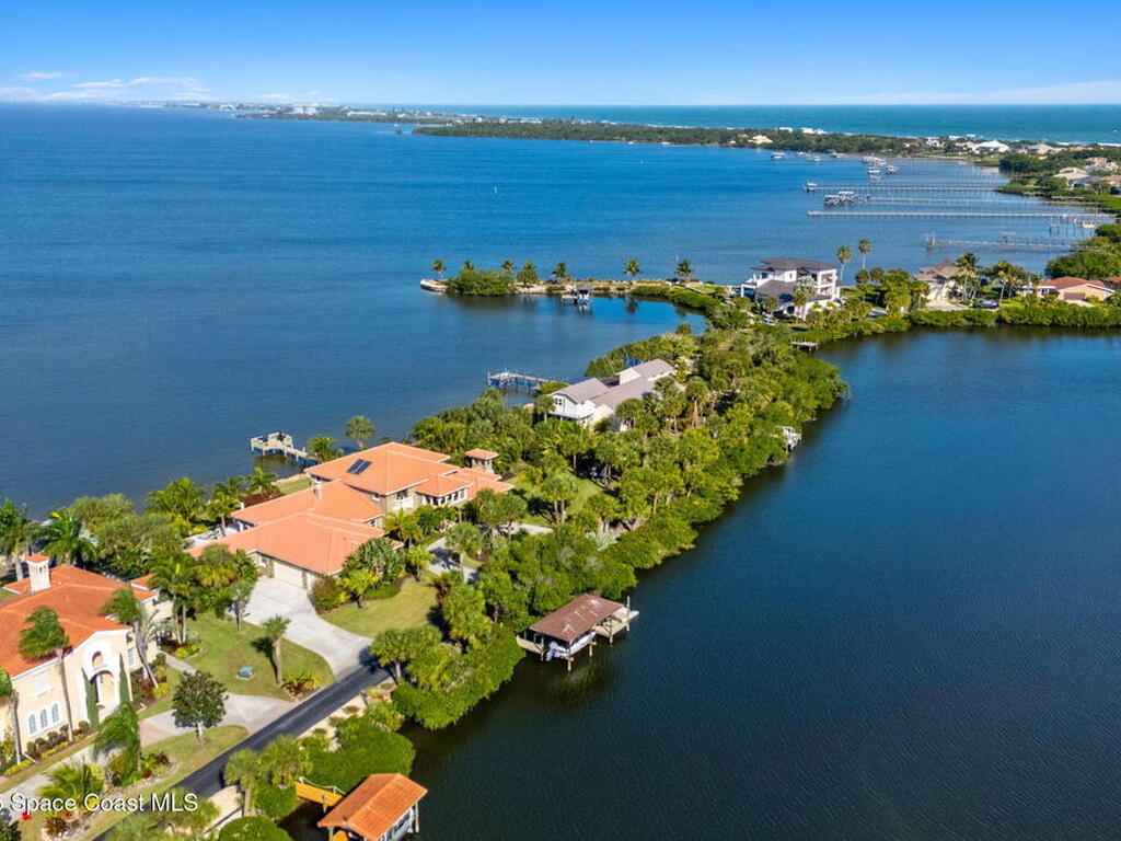 467 Spoonbill Lane, Melbourne Beach, FL 32951