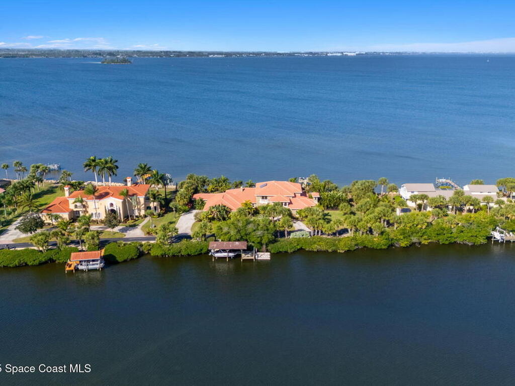 467 Spoonbill Lane, Melbourne Beach, FL 32951