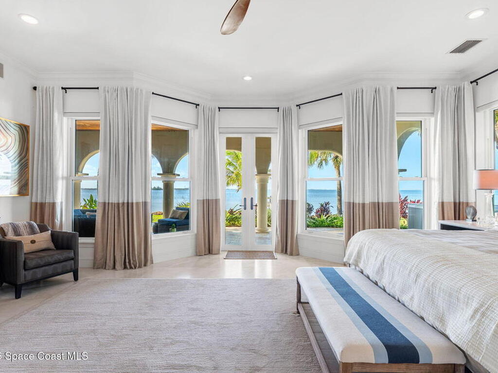 467 Spoonbill Lane, Melbourne Beach, FL 32951