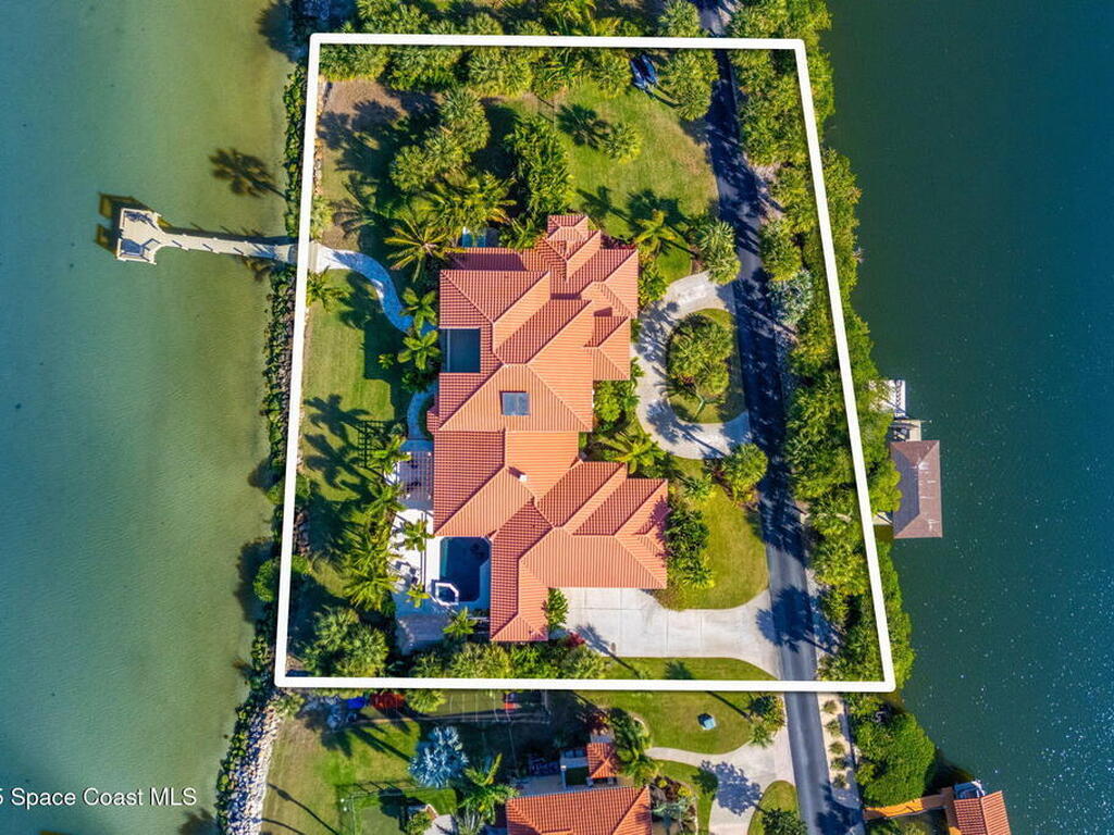 467 Spoonbill Lane, Melbourne Beach, FL 32951