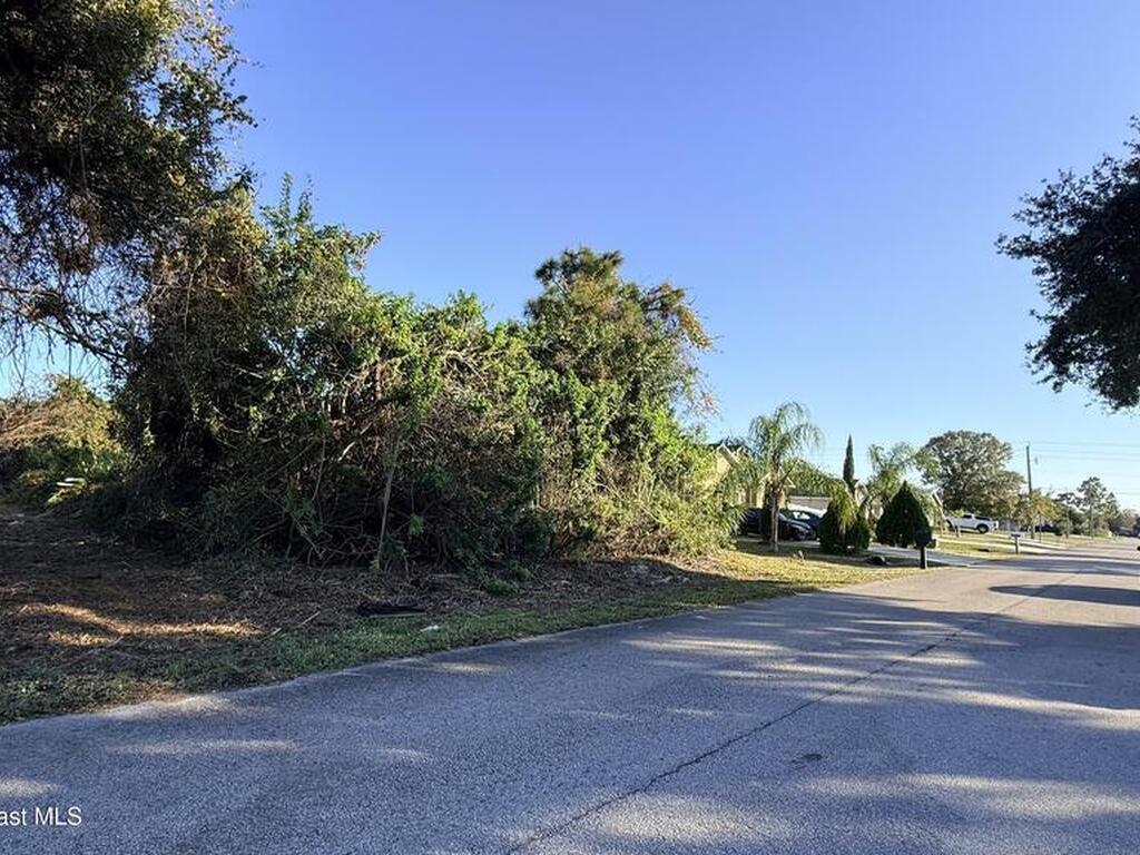 475 Alesio Avenue, Palm Bay, FL 32909