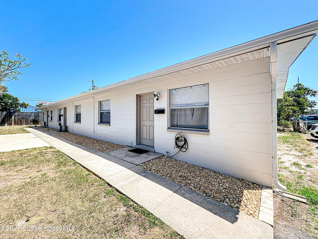 335 N Brevard Avenue, Cocoa Beach, FL 32931