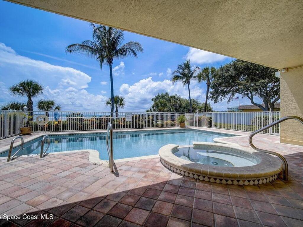 121 Seminole Lane, Cocoa Beach, FL 32931