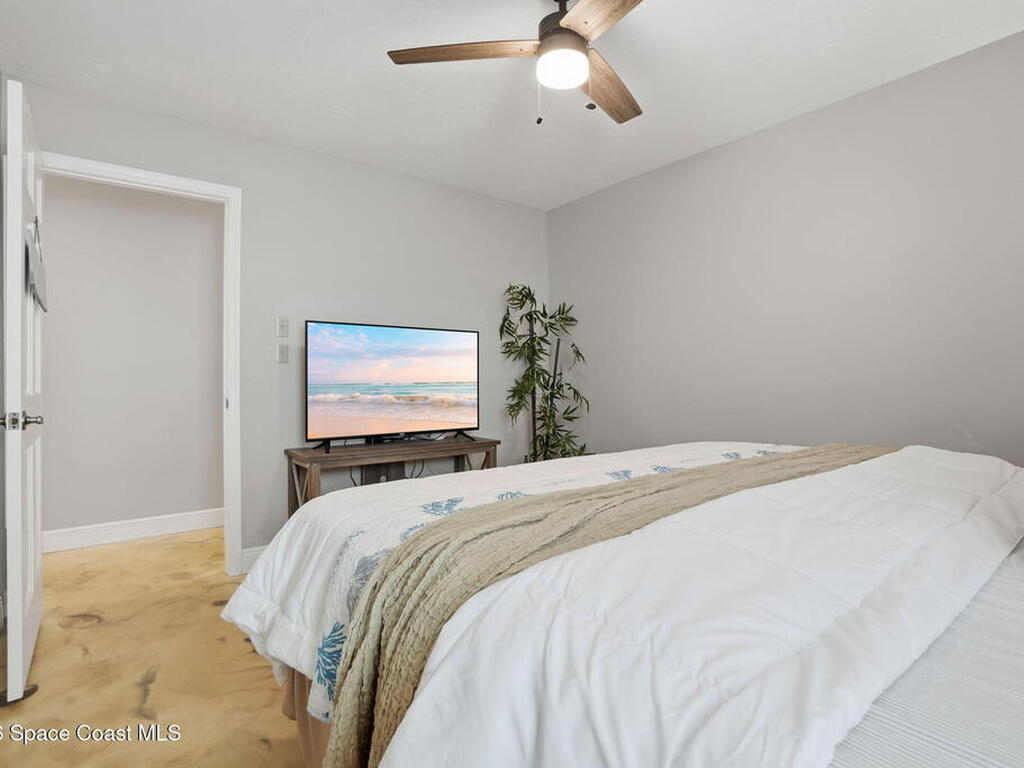 523 Peregrine Drive, Indialantic, FL 32903