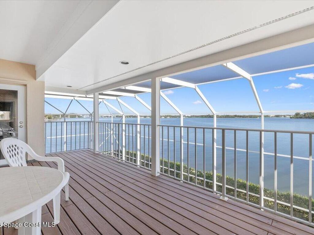 2 Sea Horse Lane, Vero Beach, FL 32960