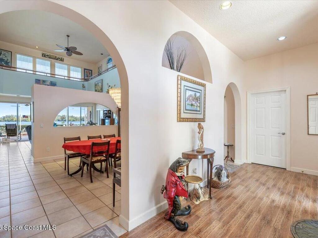 2 Sea Horse Lane, Vero Beach, FL 32960