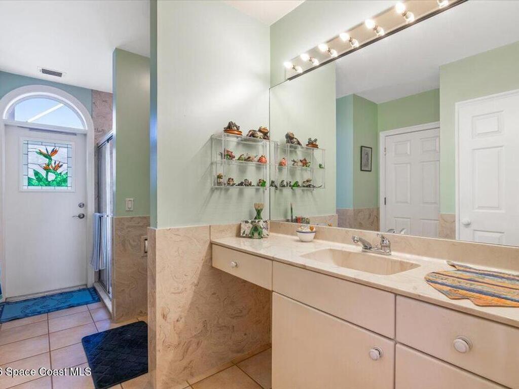 2 Sea Horse Lane, Vero Beach, FL 32960