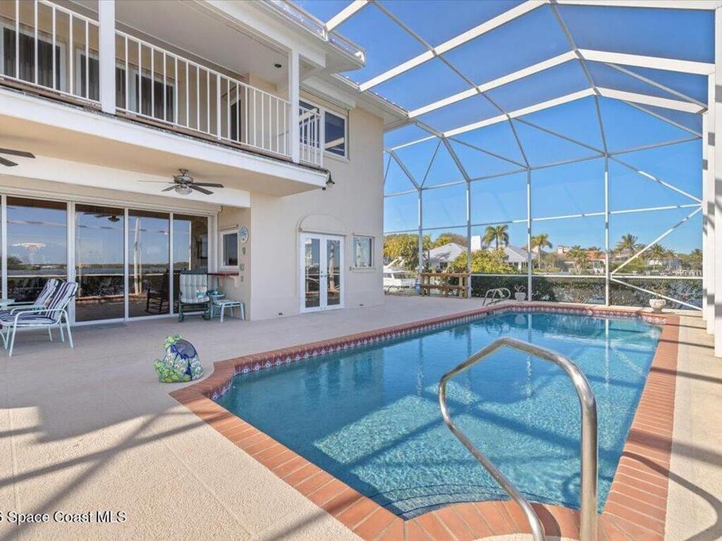 2 Sea Horse Lane, Vero Beach, FL 32960