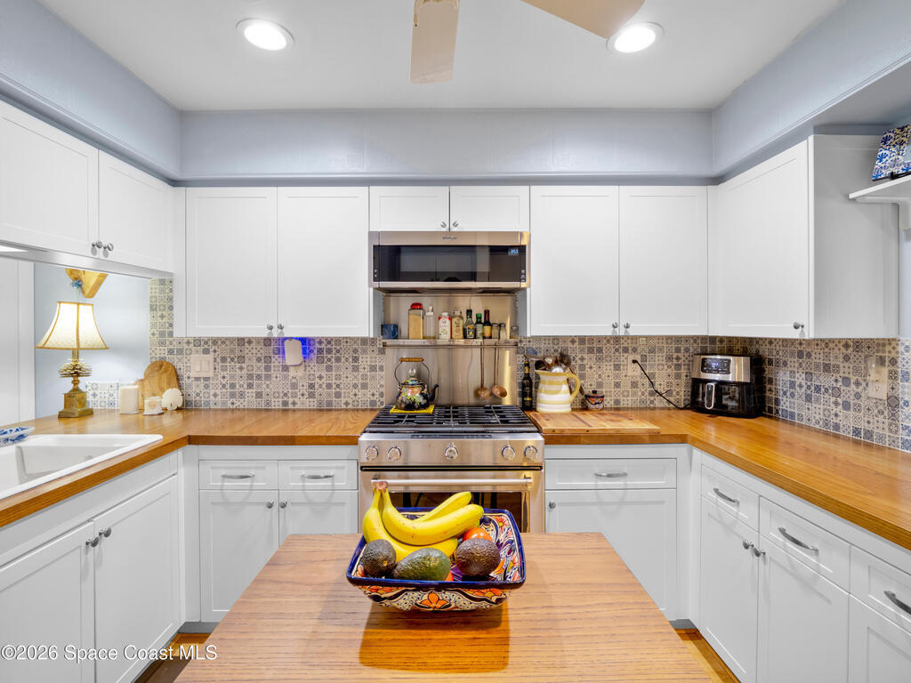 2305 Parkside Place, Indian Harbour Beach, FL 32937