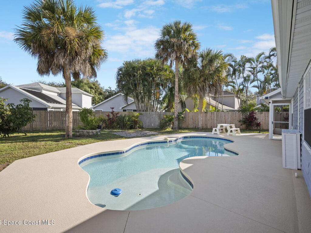 1742 Nicklaus Drive, Melbourne, FL 32935