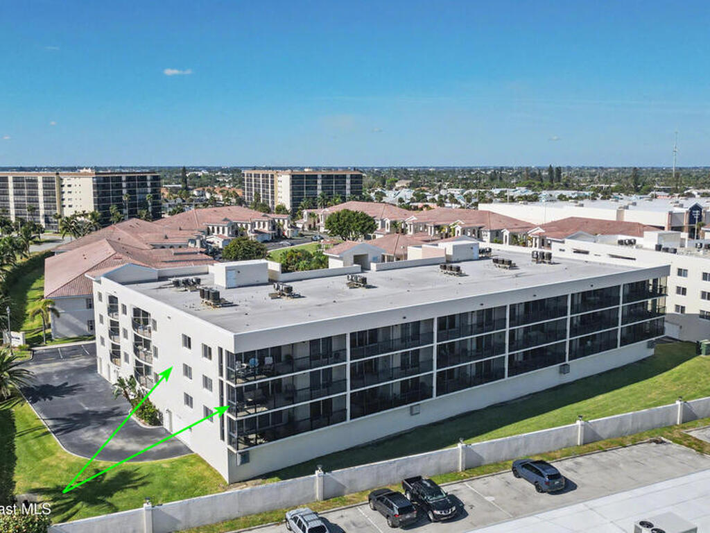 121 Lancha Circle, Satellite Beach, FL 32937