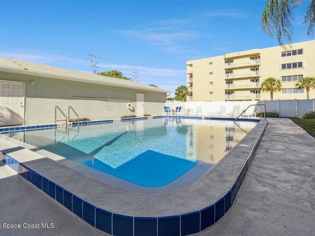 1515 S Atlantic Avenue, Cocoa Beach, FL 32931