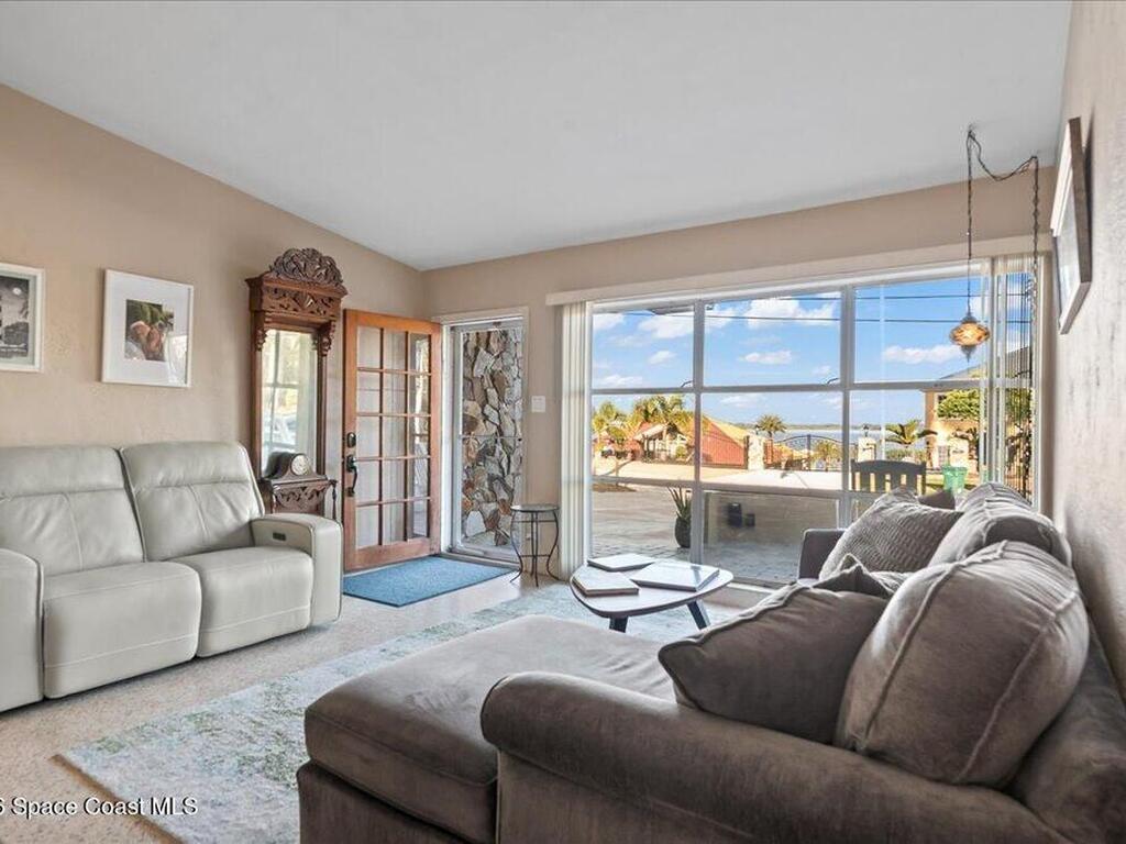 2123 N Indian River Drive, Cocoa, FL 32922