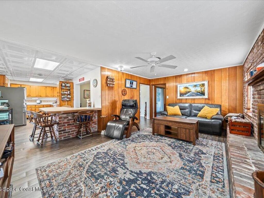 2123 N Indian River Drive, Cocoa, FL 32922