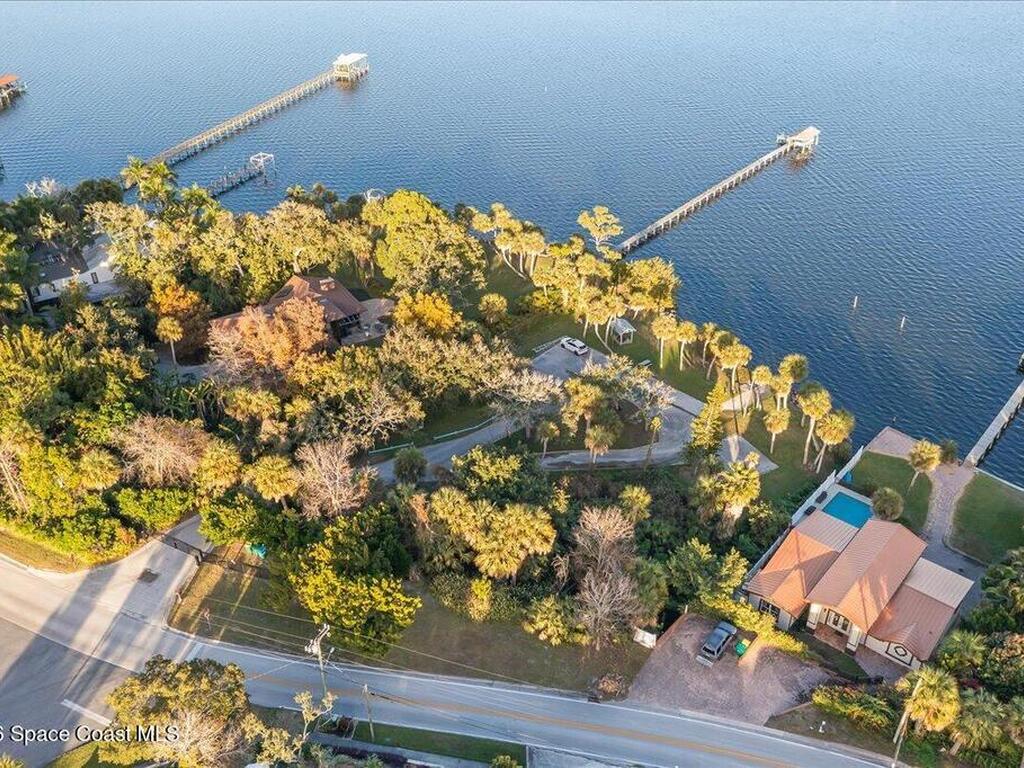 2123 N Indian River Drive, Cocoa, FL 32922