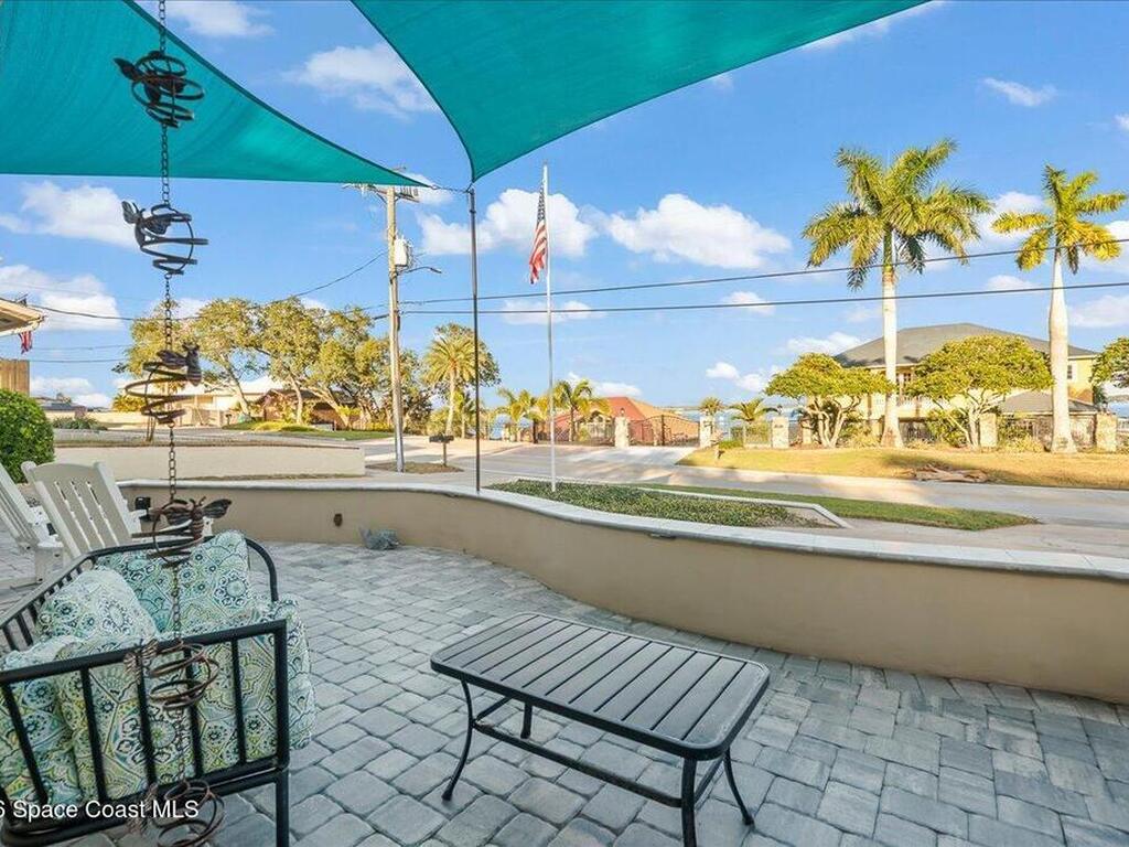 2123 N Indian River Drive, Cocoa, FL 32922