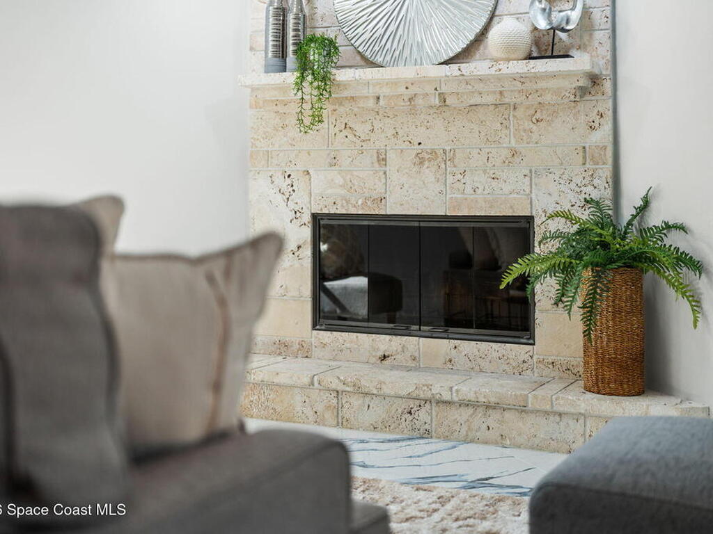 398 Riverview Lane, Melbourne Beach, FL 32951